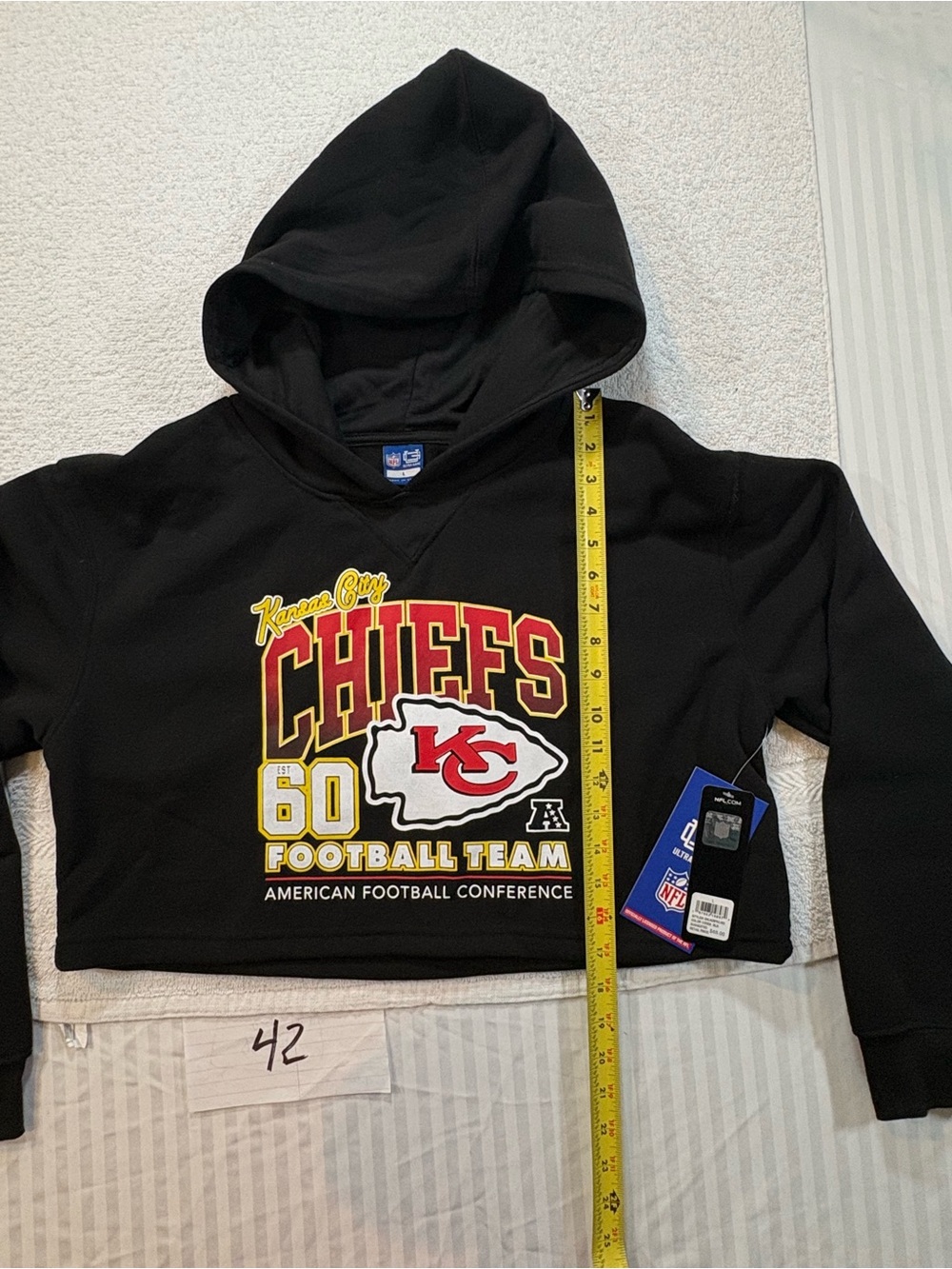 NWT Kansas City Chiefs Crop Hoodie Women's large 1960 Football Team Sweatshirt